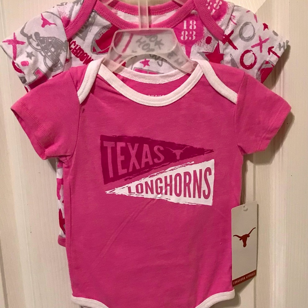 Cute Texas Longhorns onesies 2pk only 2 left